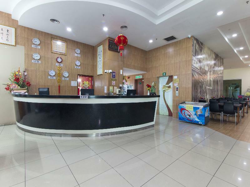 Oyo 776 Fame Hotel Серембан  Экстерьер фото