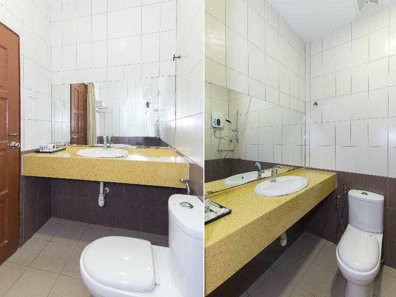 Oyo 776 Fame Hotel Серембан  Экстерьер фото